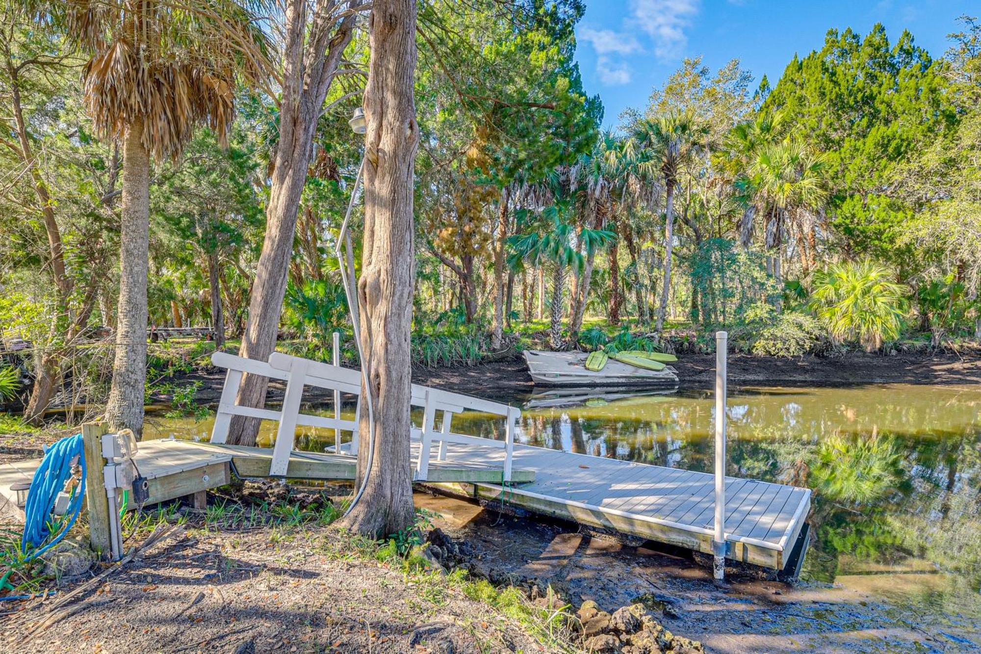 Riverfront Home With Boat Dock And Kayaks! Crystal River Exterior photo